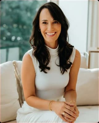 Dra. Cristiane Leal